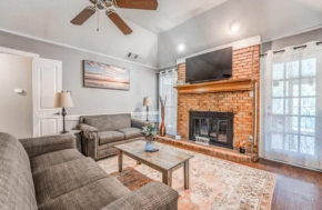 Fenced Yard - Comfy & Convenient in Cordova